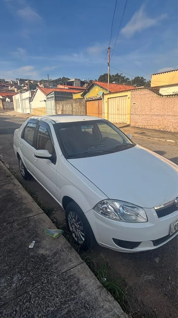 Fiat Siena 2015