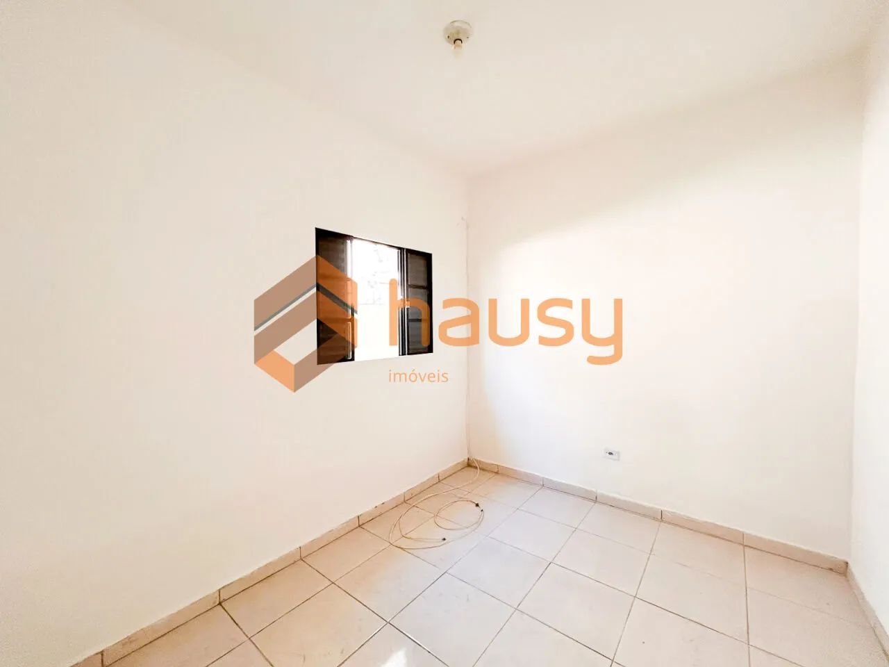CASA COM 2 DORMITÓRIOS E VAGA DE GARAGEM NA VILA MORAES! - Foto 4