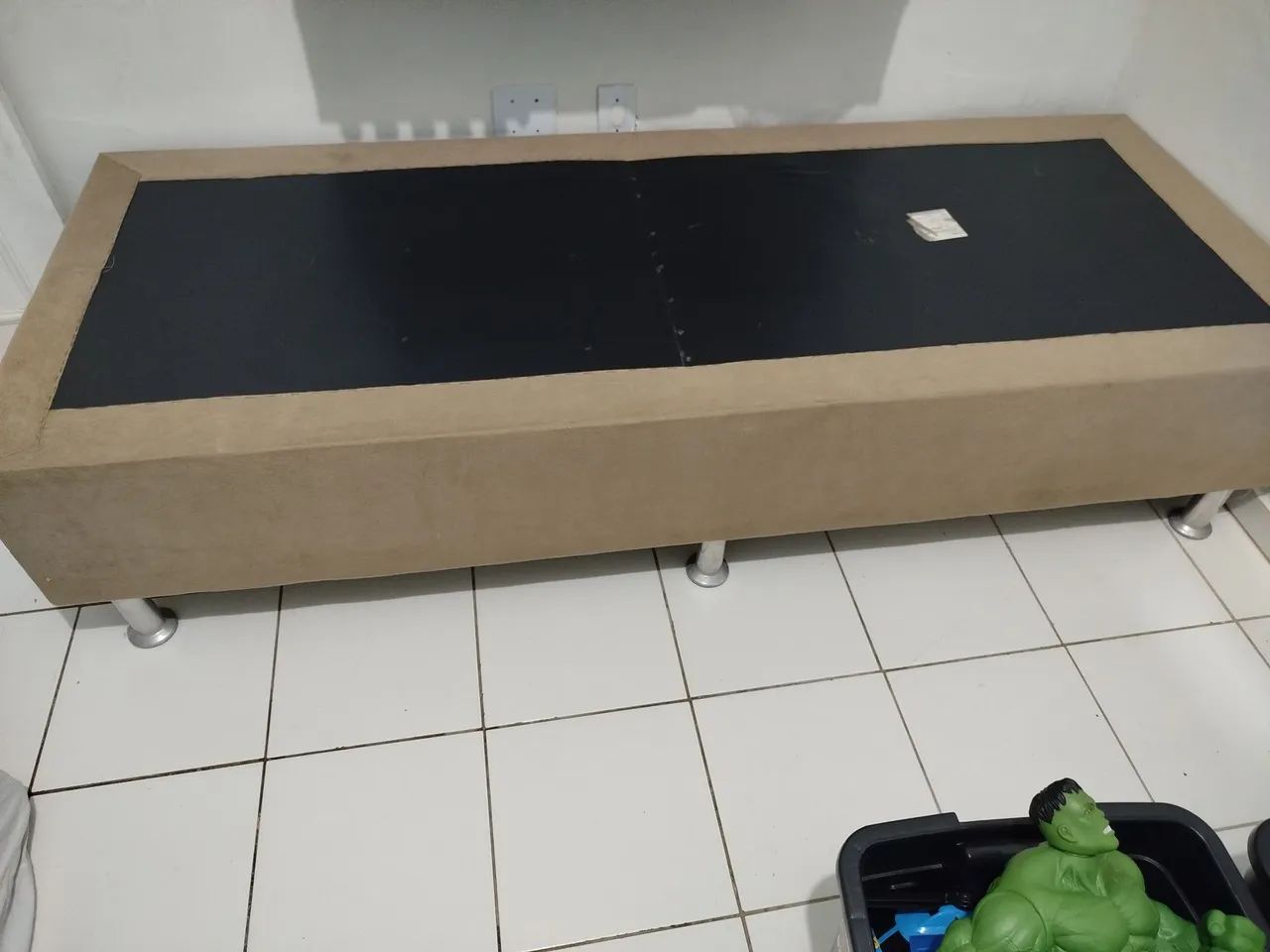 Vendo base para cama de solteiro 