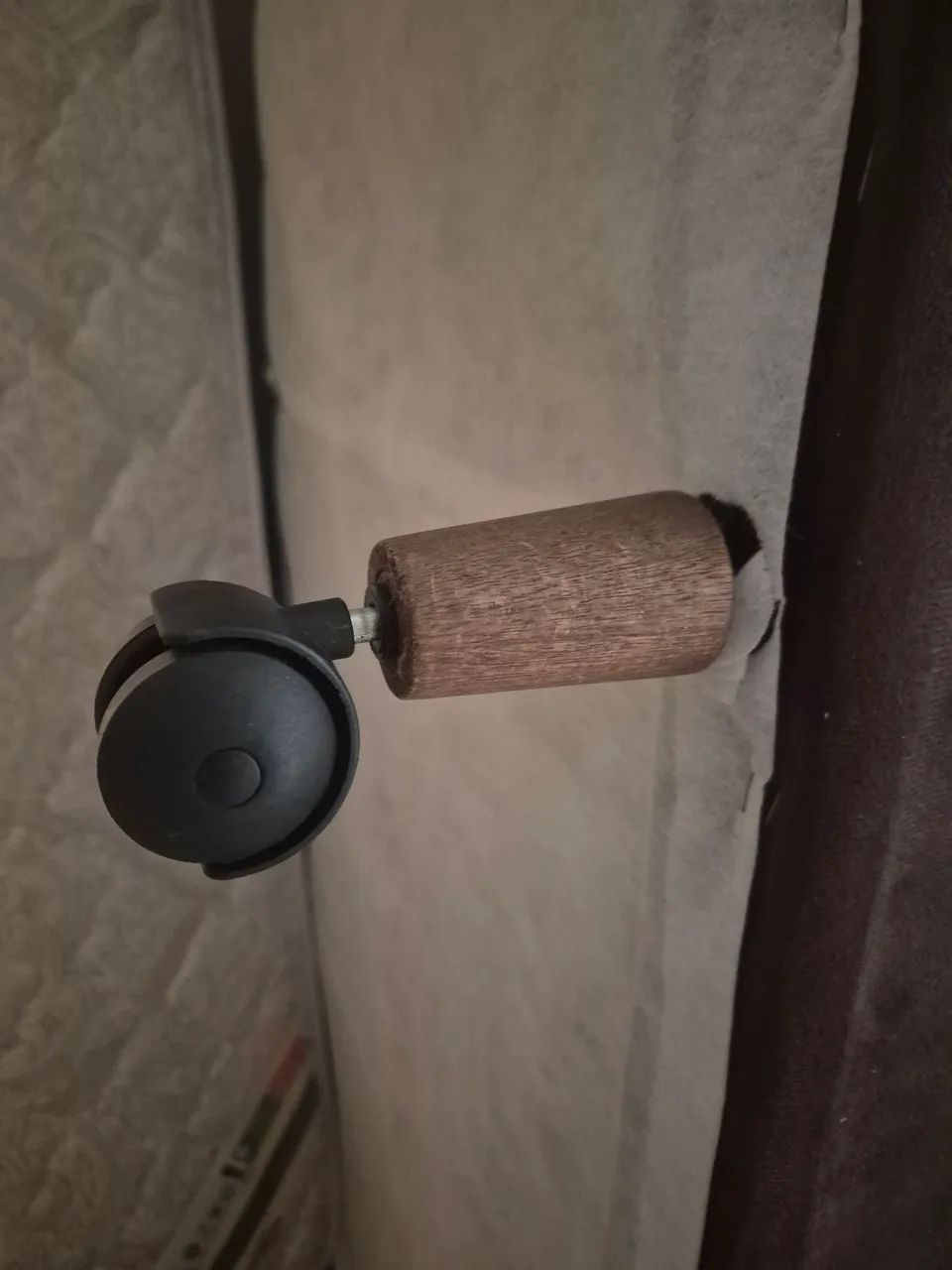 Base de cama Queen à venda - Foto 4
