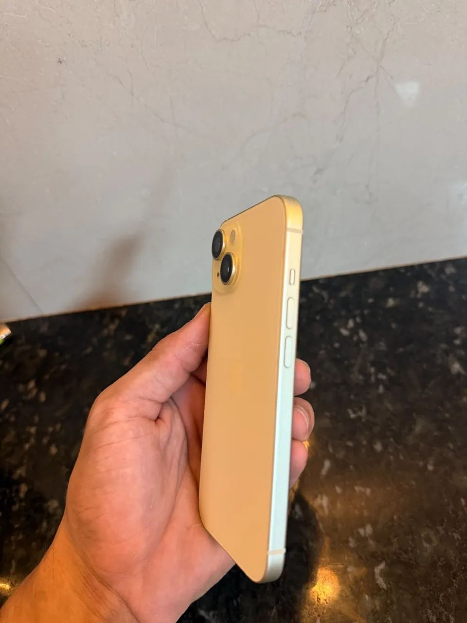 iPhone 15  - Foto 2