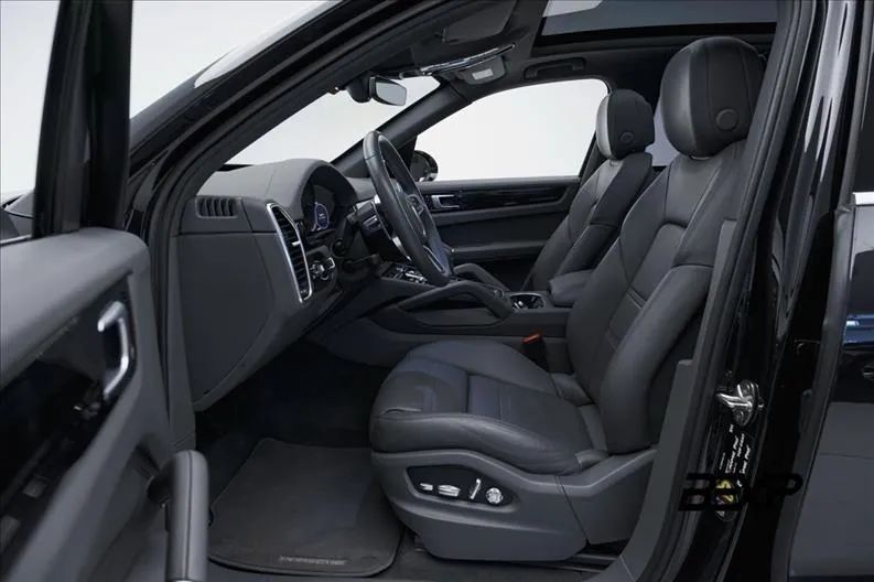 Porsche Cayenne E-hybrid 3.0 V6 462cv, foto 13 de 16