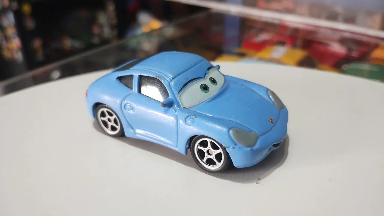Cinco carrinhos do relâmpago McQueen - Foto 4