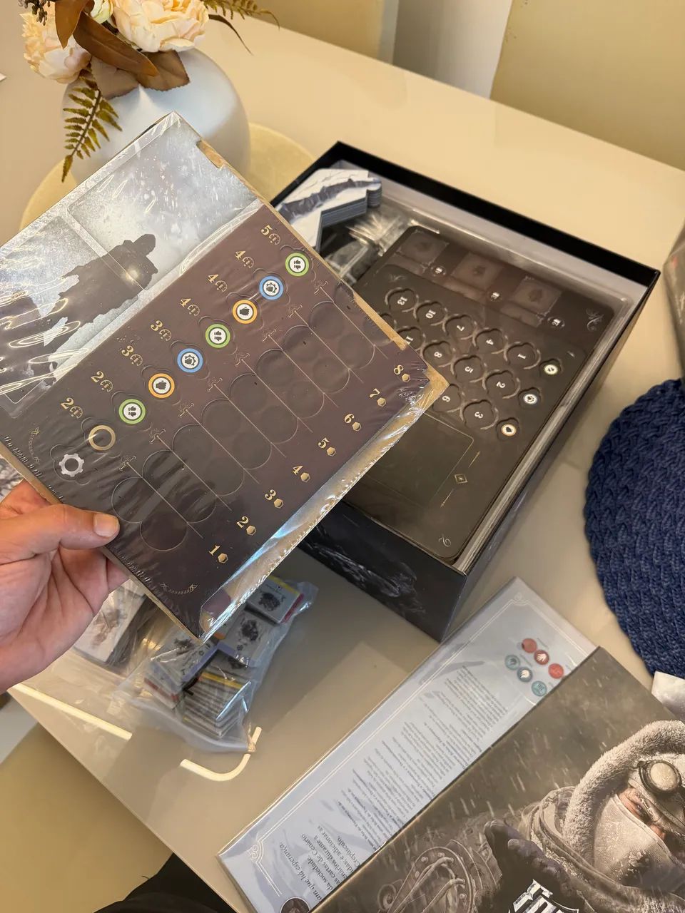 FROSTPUNK Board Game  - Foto 4