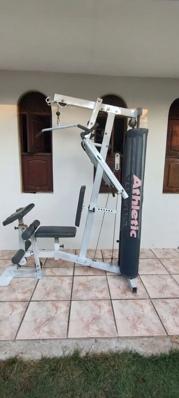 Multiestação de musculação 