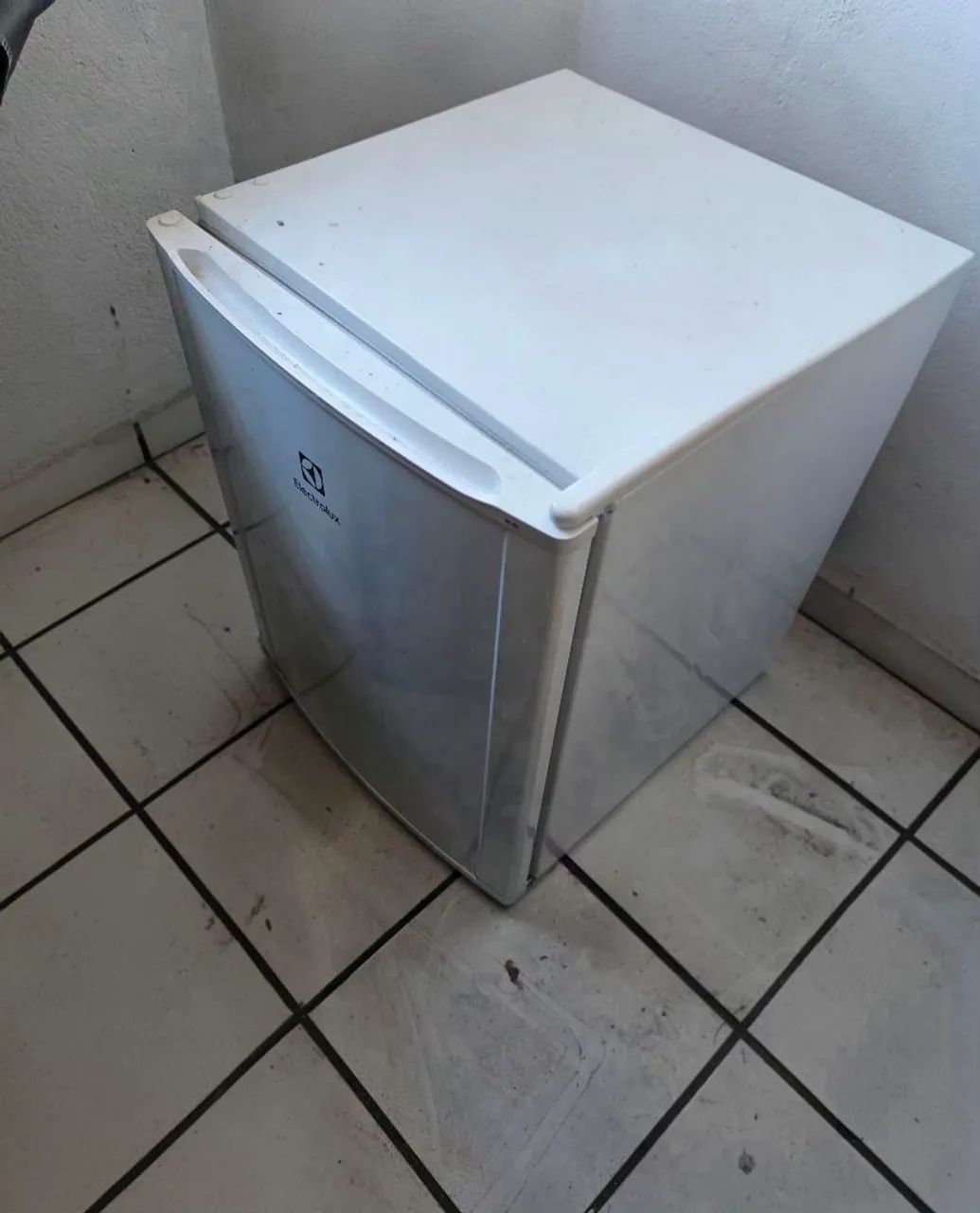 Frigobar Electrolux 79L - Foto 2