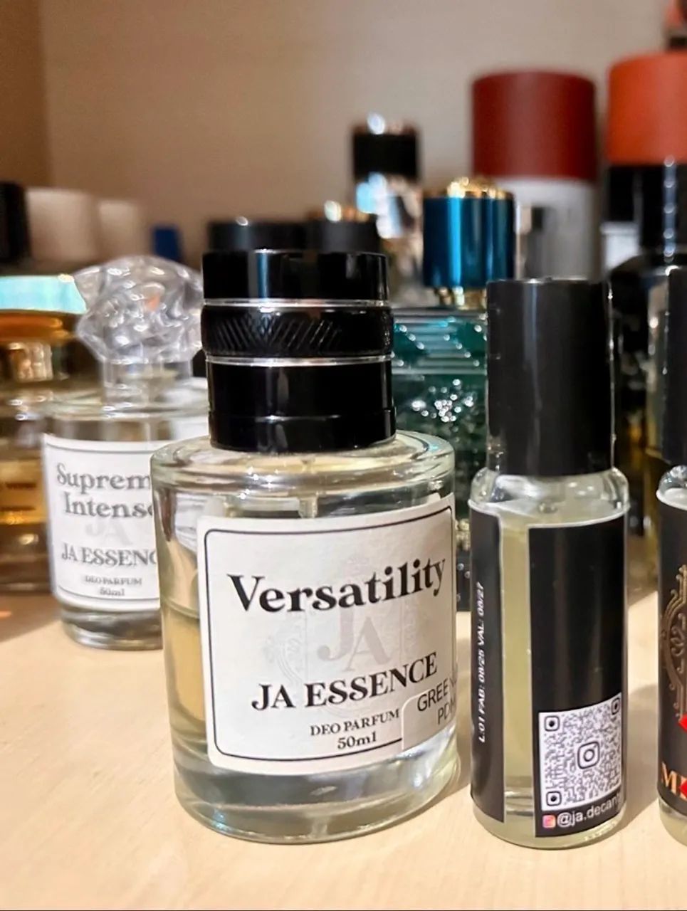 Versatility e Macedônia JA Essence