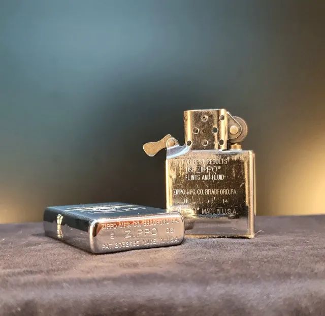 ZIPPO MARLBORO QUARTER - RARO - FRETE GRÁTIS - Foto 5