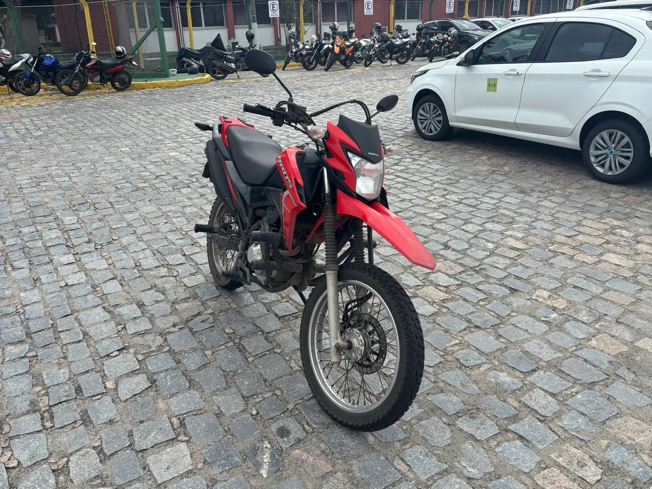 Bros 160 