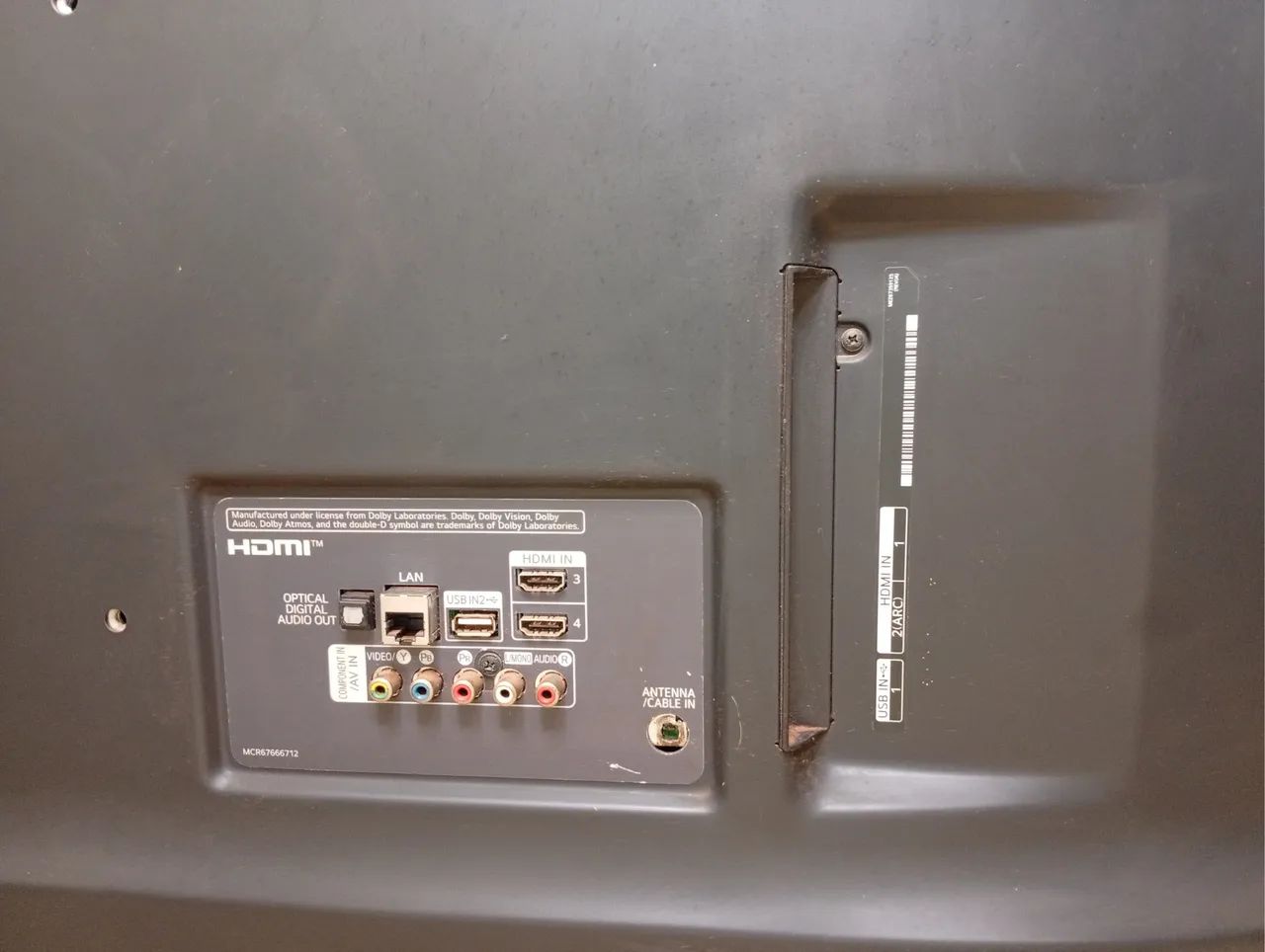 Vendo tv LG 55 polegada smart tá sem o conector de ante 