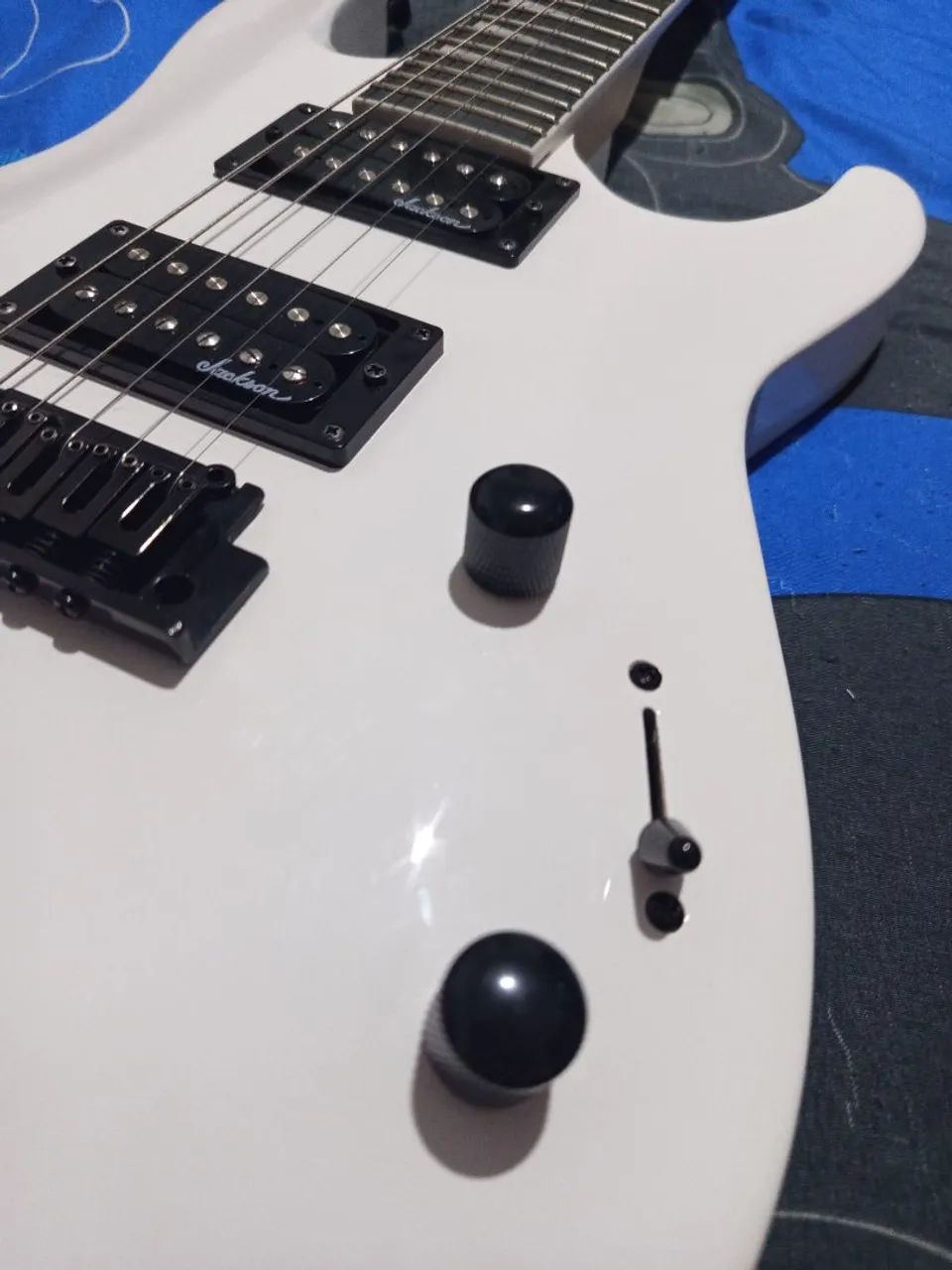 Guitarra Jackson JS22 pouco usada - Foto 5