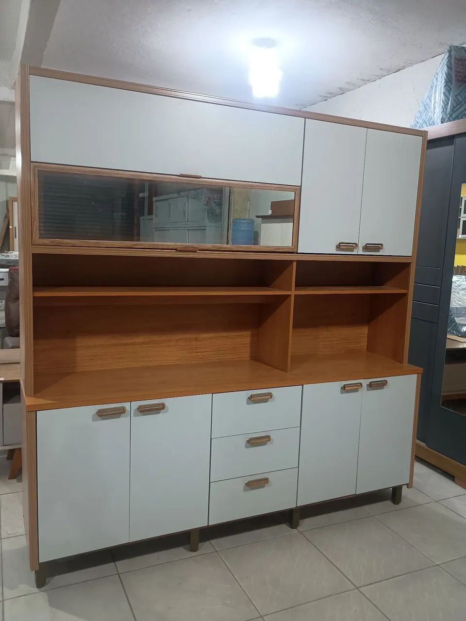 Linda Cozinha Robusta 100% MDF com vidro reflecta 