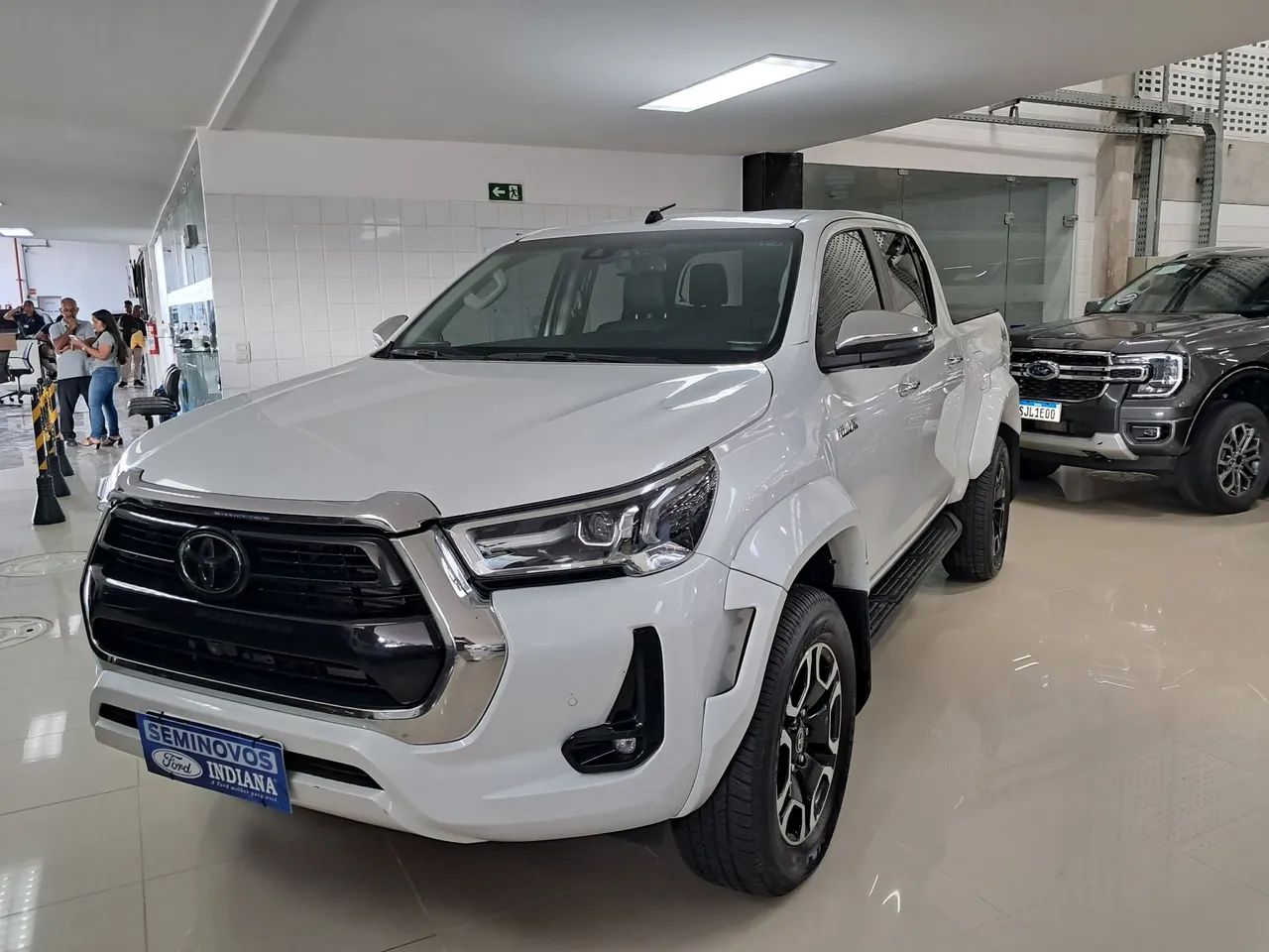Toyota Hilux CD SRX Plus 4X4 2.8 TDI Die. Aut. 2024