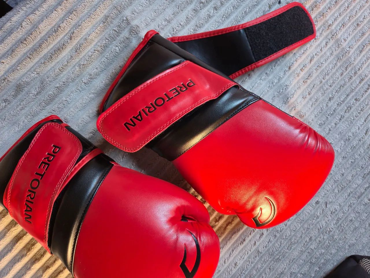 Luva de Muay Thai Pretorian Excelente Estado - Foto 3
