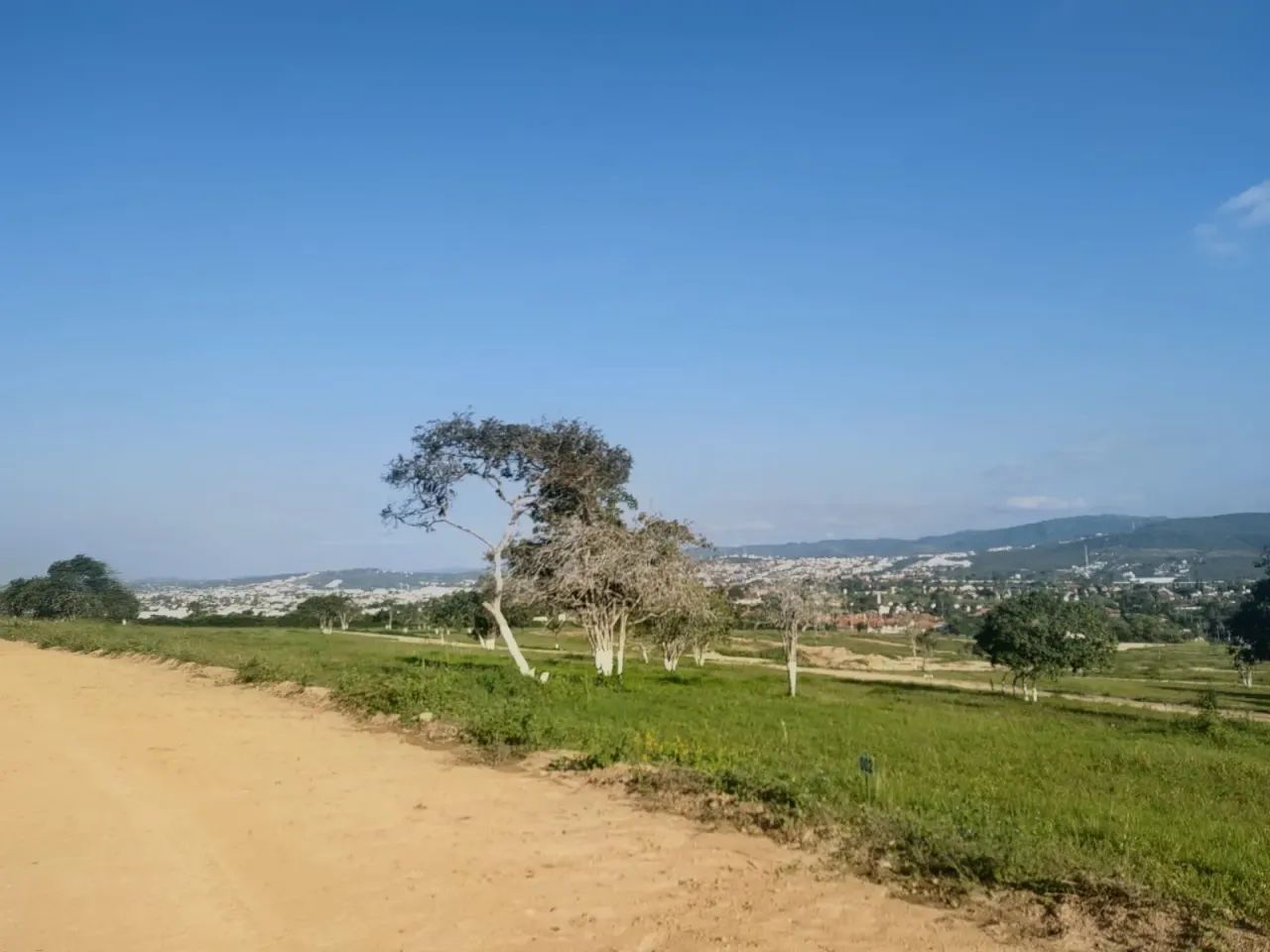 LOTE EM 60 MESES COND. FECHADO!!! - Foto 4
