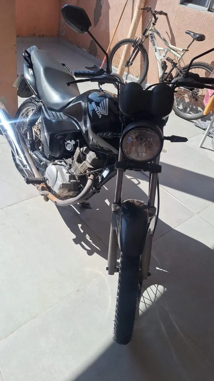 VENDO CG 150 2* DONO BEM CONSERVADA.