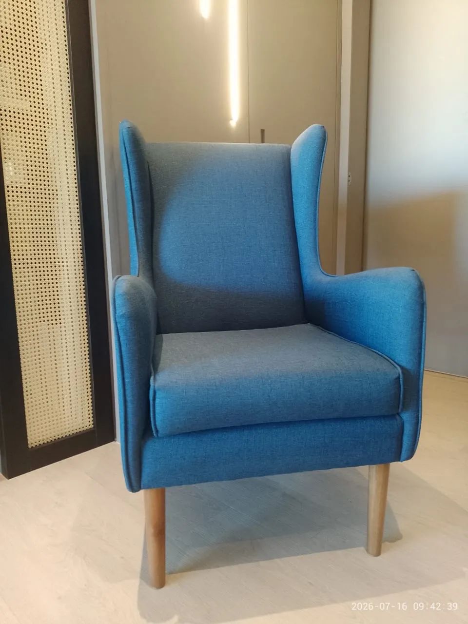 Poltrona estilo contemporâneo  - Foto 2