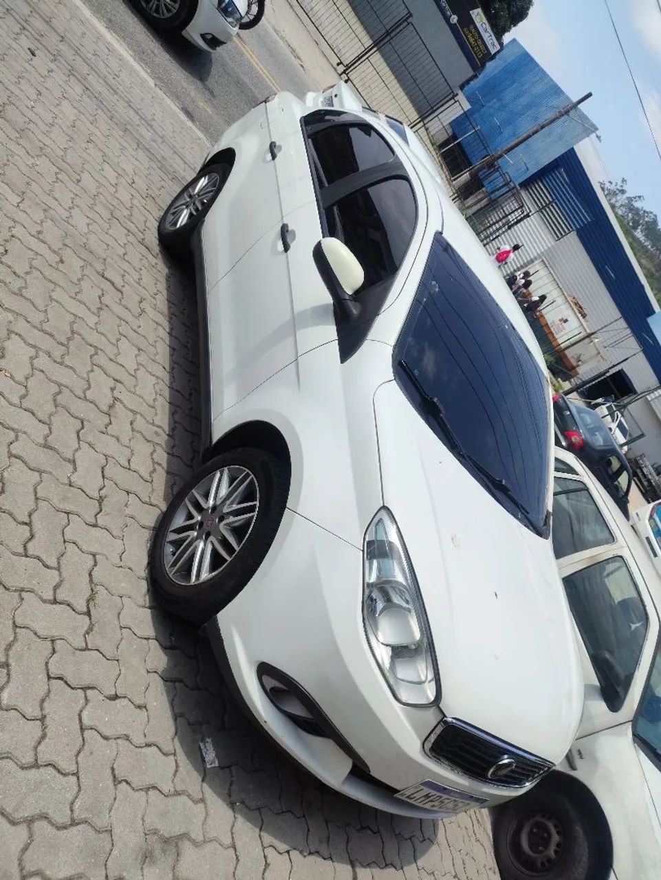 Fiat Grand Siena ATTRACTIVE 1.0 FLEX 8V 4P 2019