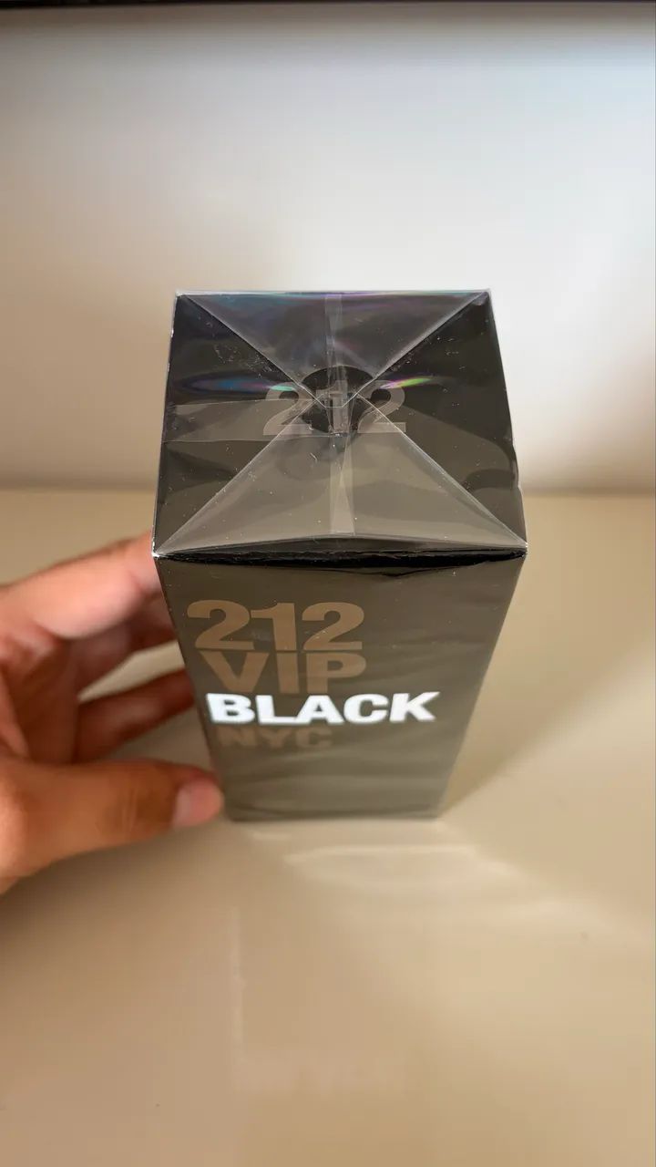 212 VIP BLACK 100ml - CAROLINA HERRERA - Foto 3