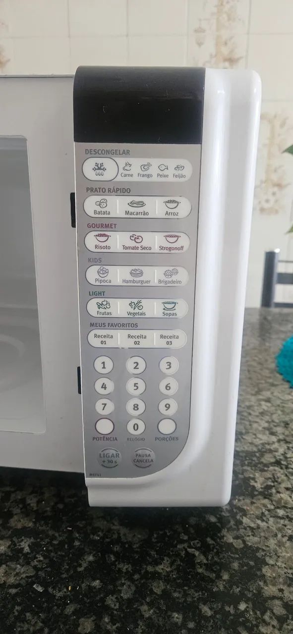 Micro-ondas Electrolux 31L com defeito - Foto 3