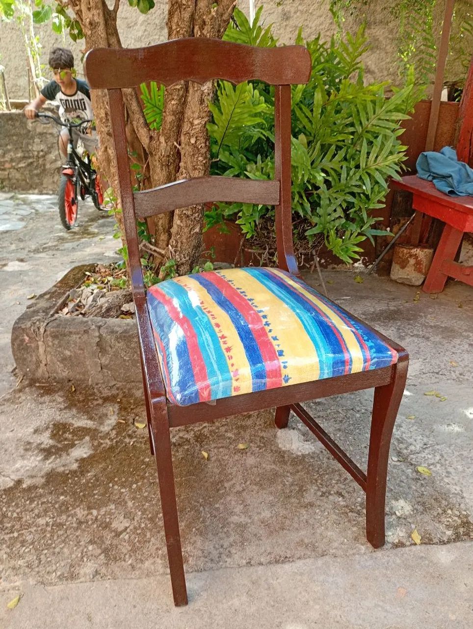 Cadeiras de estofada de sucupira plastificada  - Foto 5