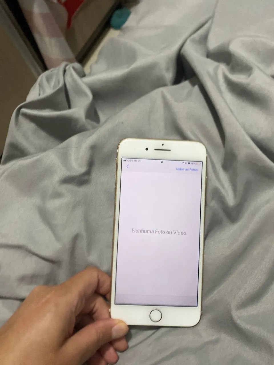 Celular quebrado para aproveitar as peças do iPhone 7 Plus - Foto 3