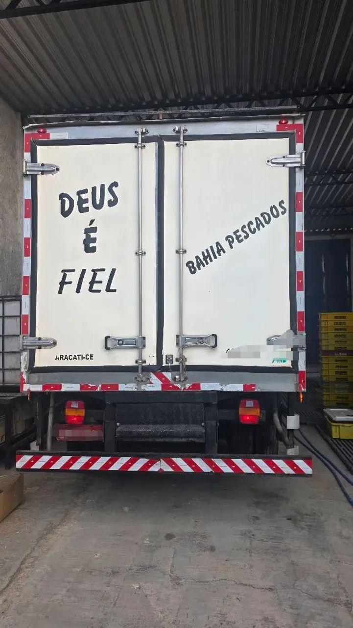 Ford cargo 816 trucado - Foto 4