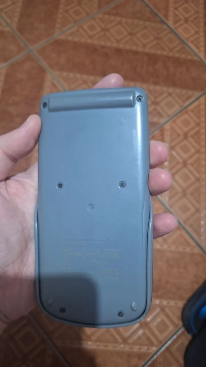 Calculadora Científica Casio fx-82ES Plus - Foto 3