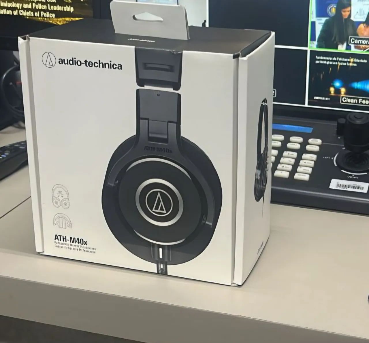 Fone ATH-M40x  Audio Technica - Foto 2