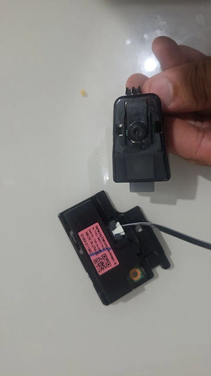 Peças tv samsung smart 40 polegadas a tela quebrou aceito troca tb  - Foto 5