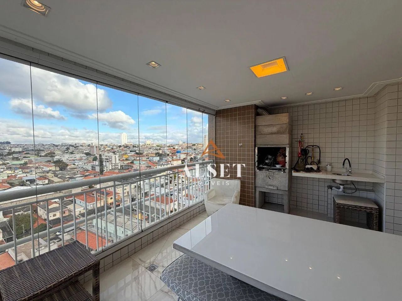 Apartamento com 2 dormitórios e varanda gourmet - Foto 5