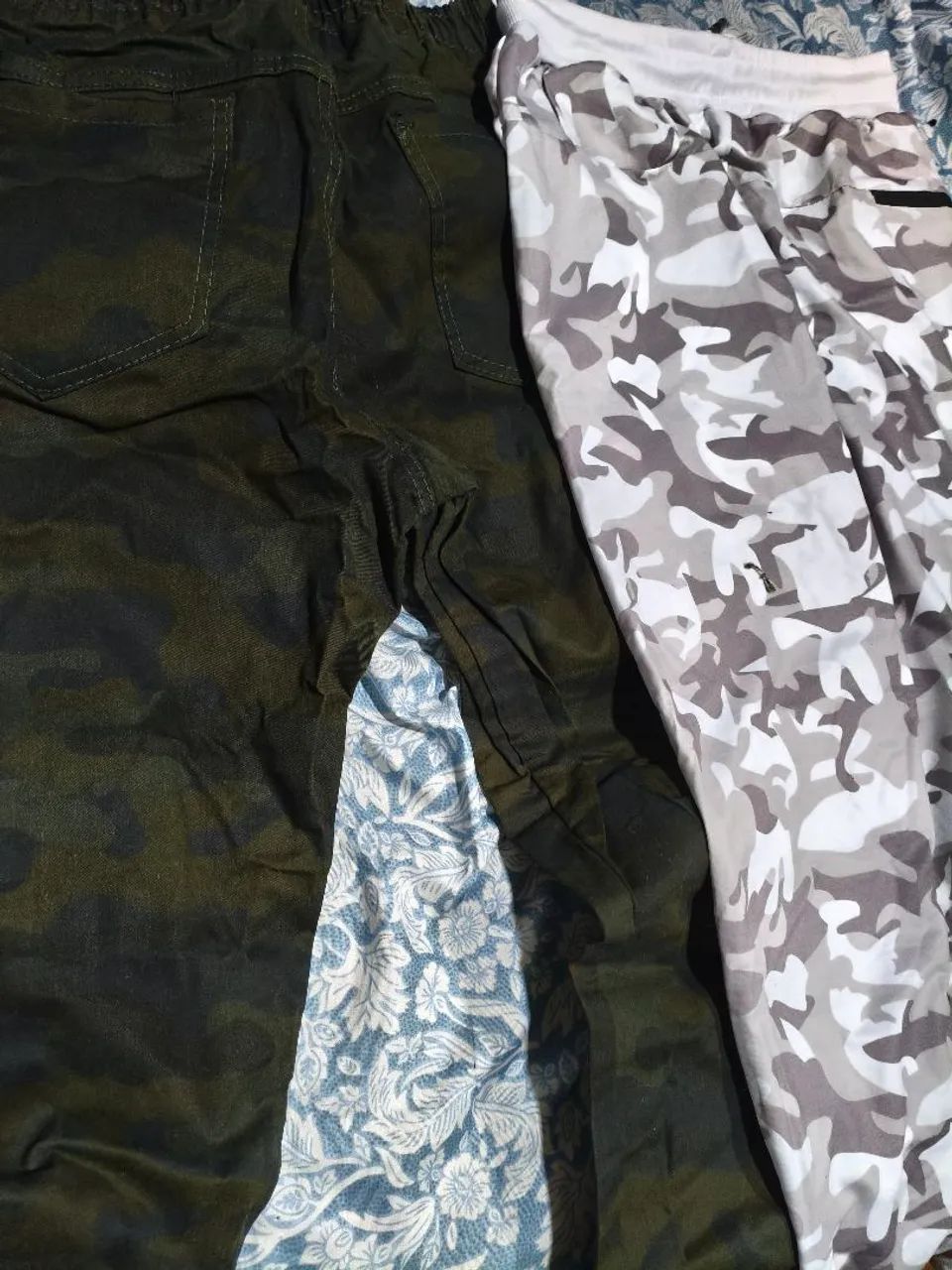 2 calças camufladas tamanho M - Foto 5