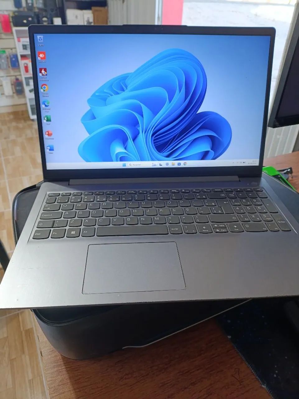 NOTEBOOK LENOVO - Foto 2
