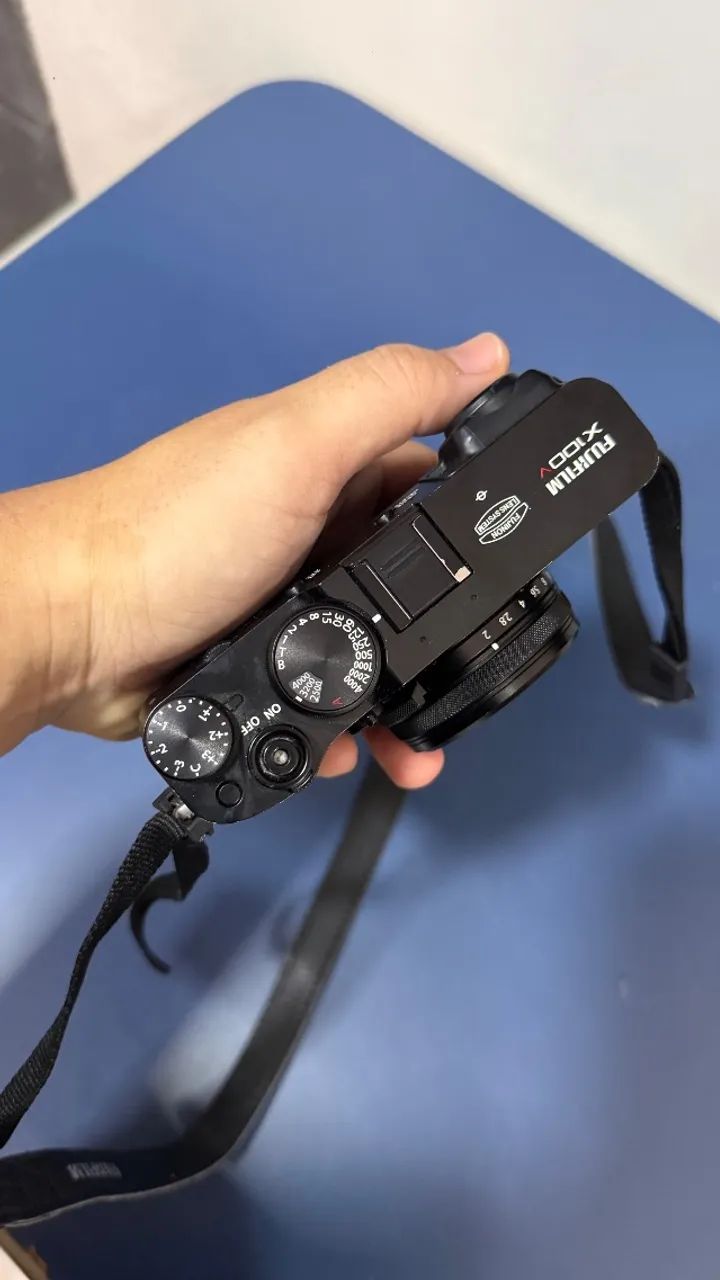 CAMERA FUJIFILM X100V - PRETA - SEMI NOVA - Foto 2