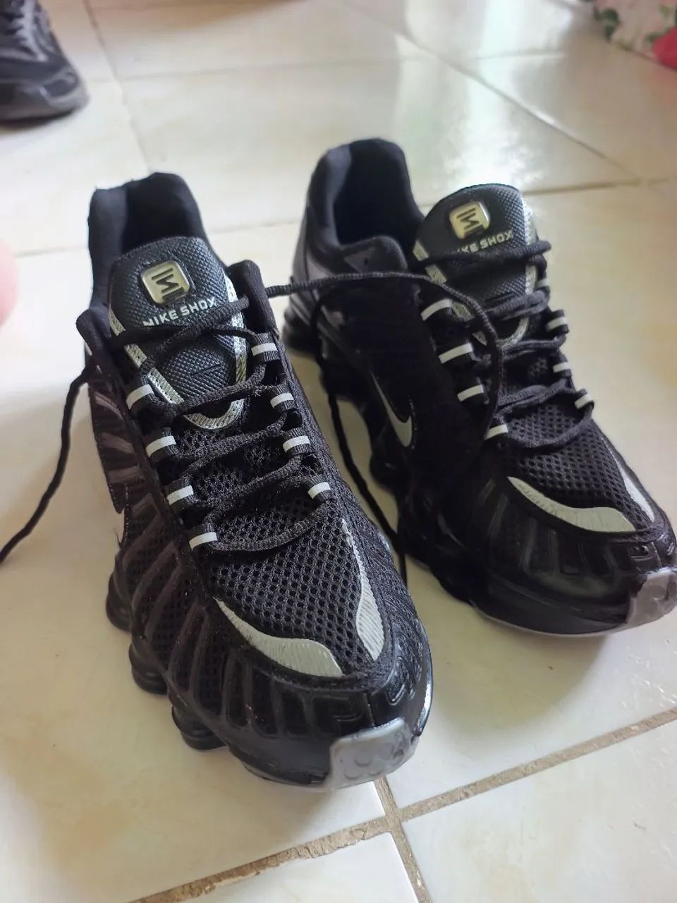 Nike Shox 12 Molas - Tamanho 40
