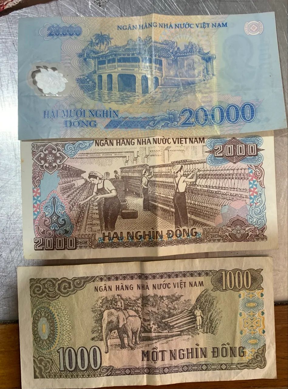 Notas diversas de países 