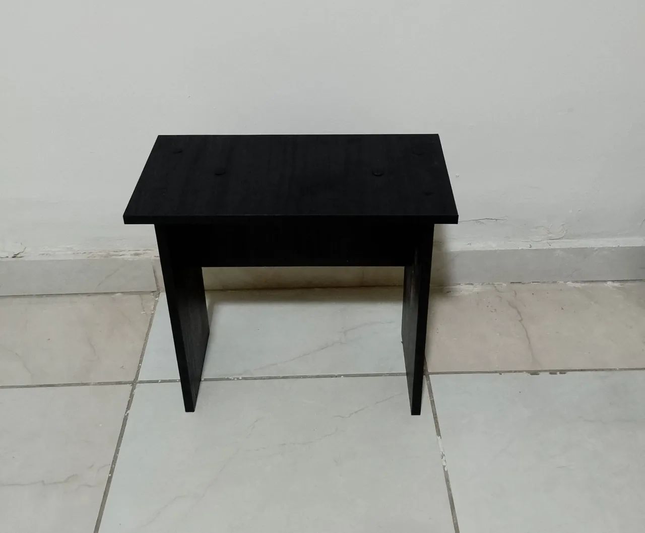 Banqueta de mdf, cores variadas. - Foto 3