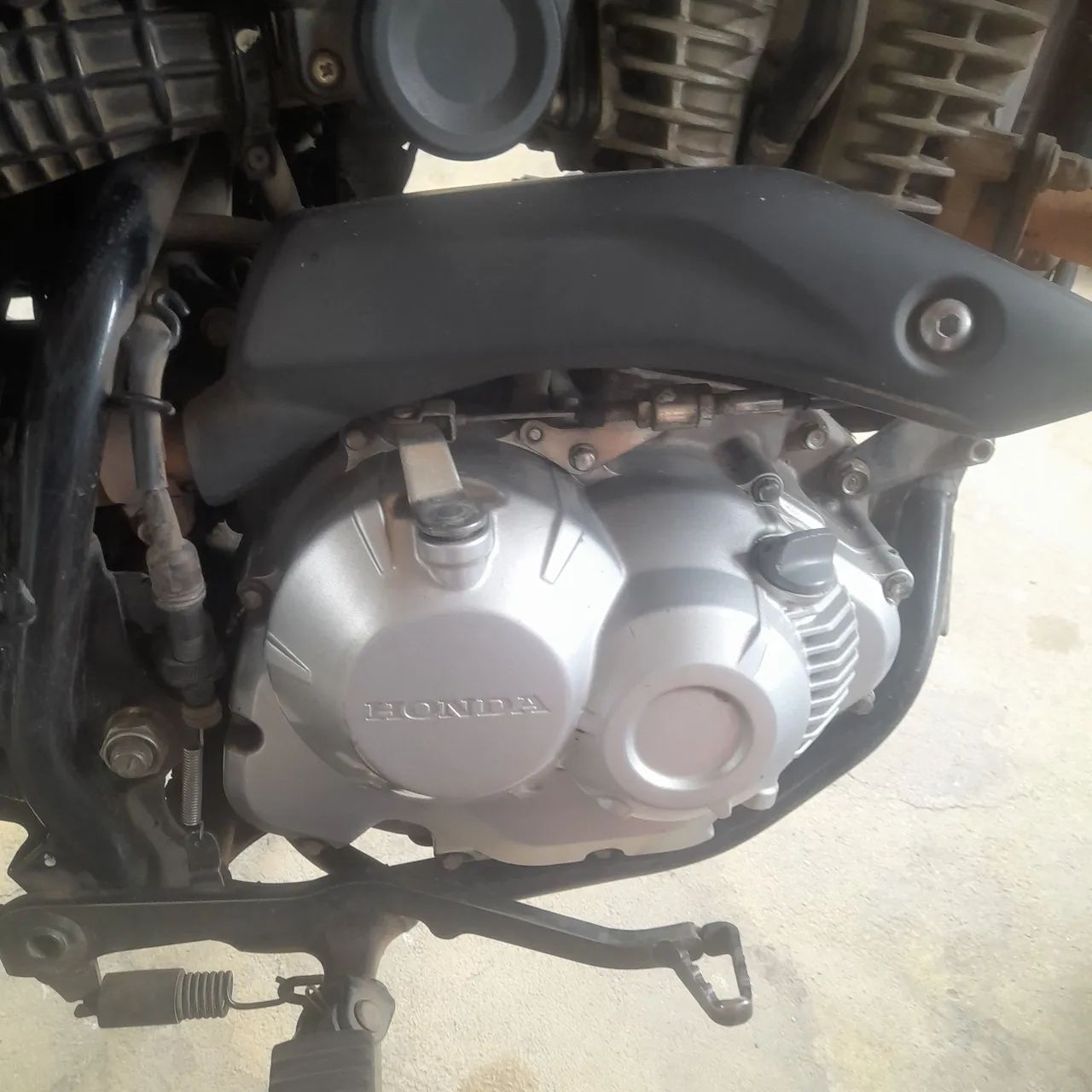 Vendo excelente moto - Foto 3