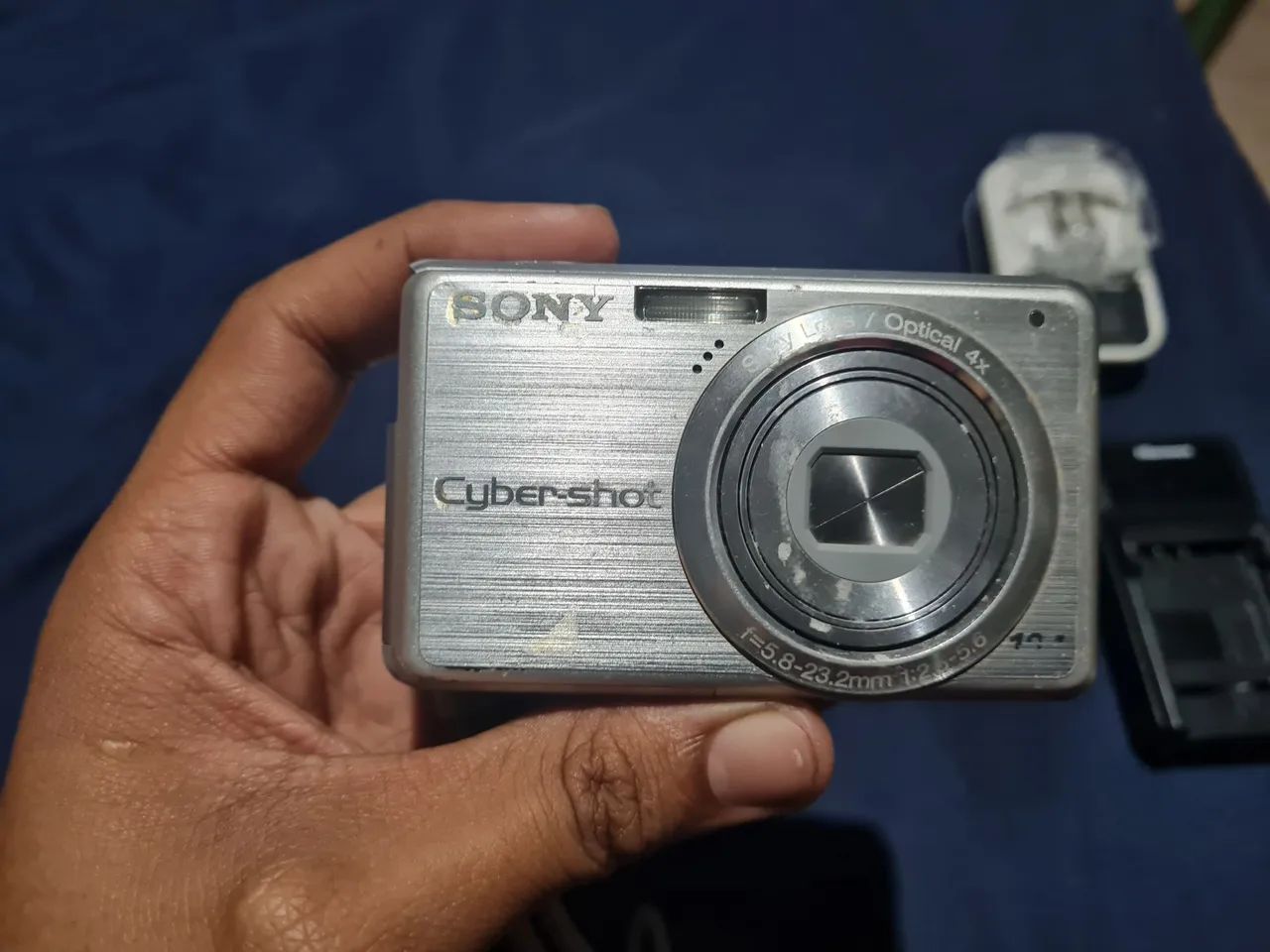 ? Câmera Sony Cyber-shot DSC-S950 - Leia a descrição - Foto 3