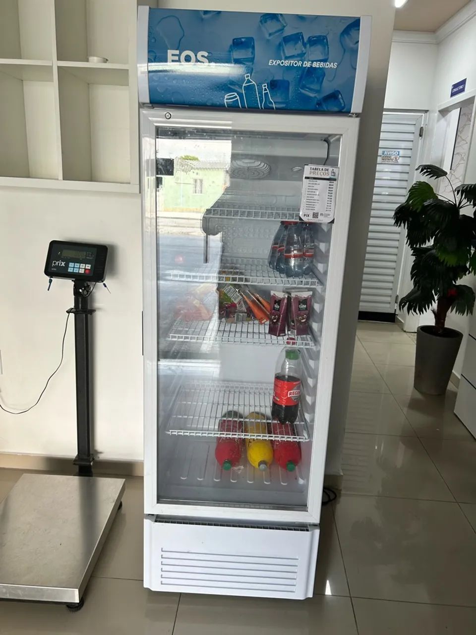 Expositor de bebidas 295 litros  - Foto 2