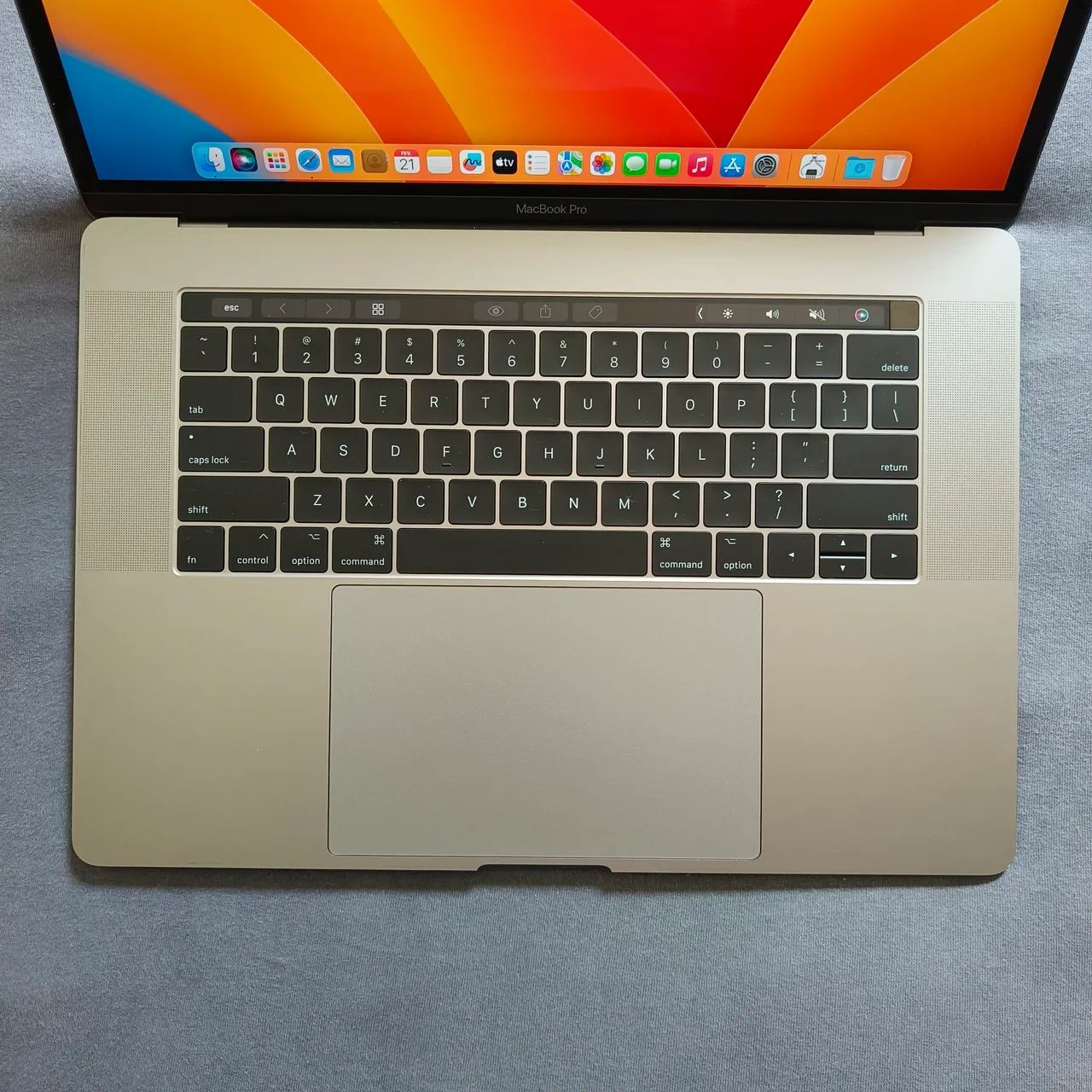 MacBook Pro 2017 15.4