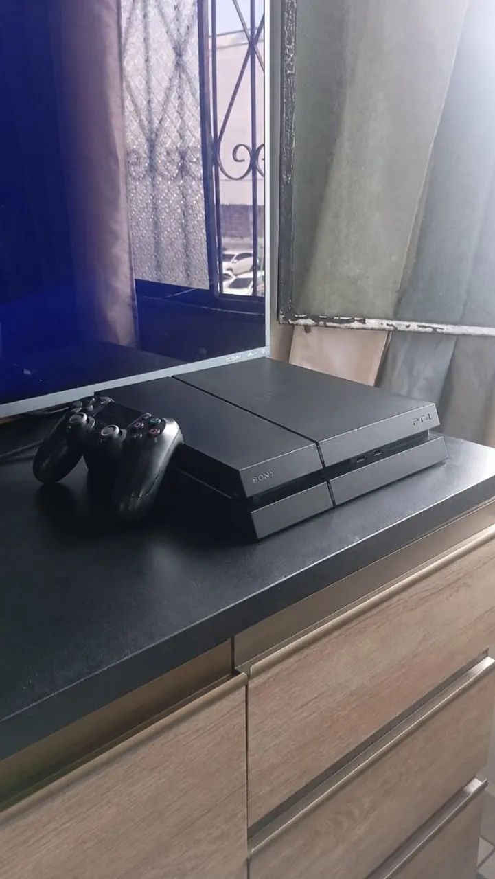 PS4 fat com jogos disponíveis - Foto 2
