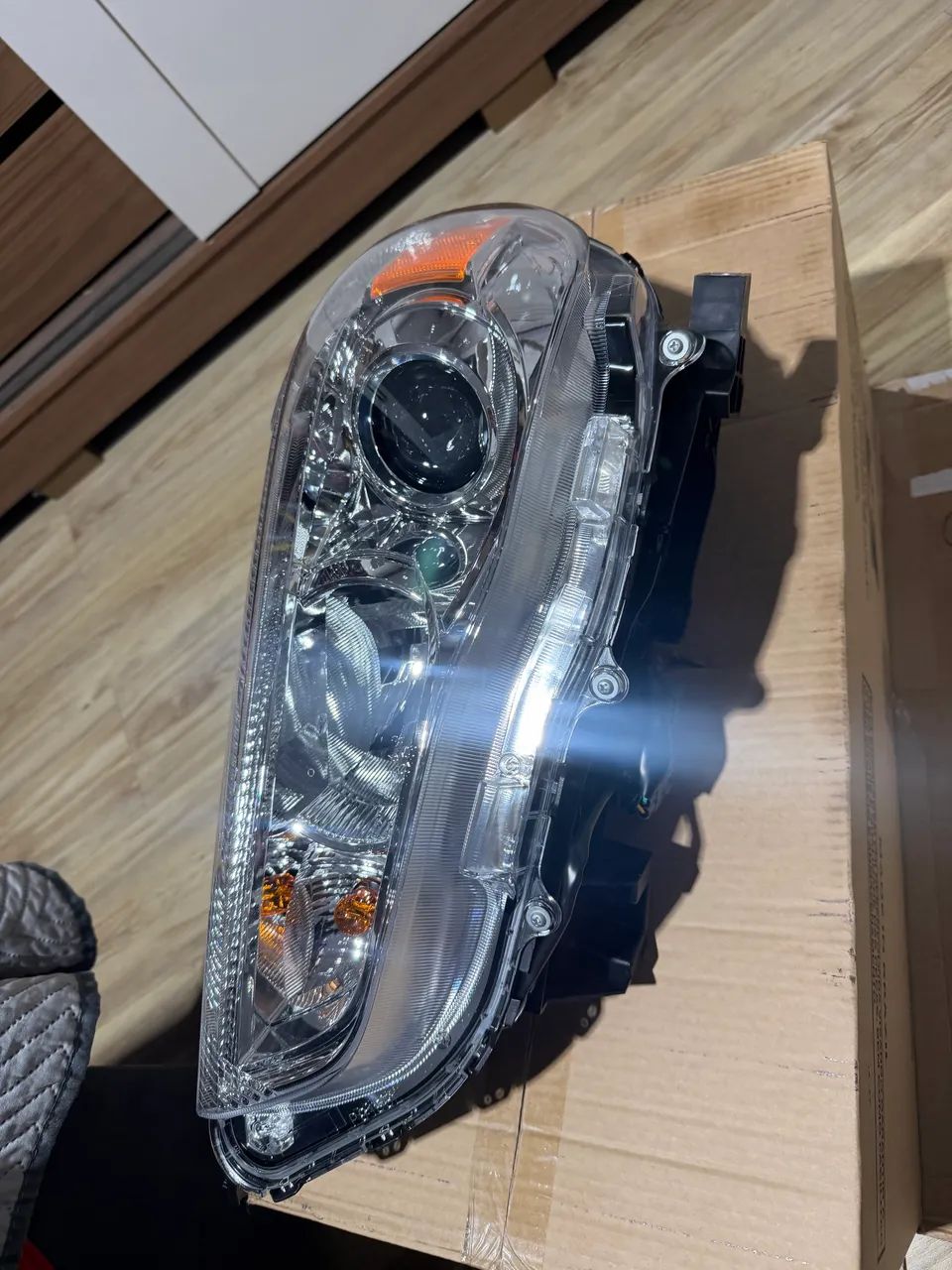 farol da mitsubichi sx  - Foto 4