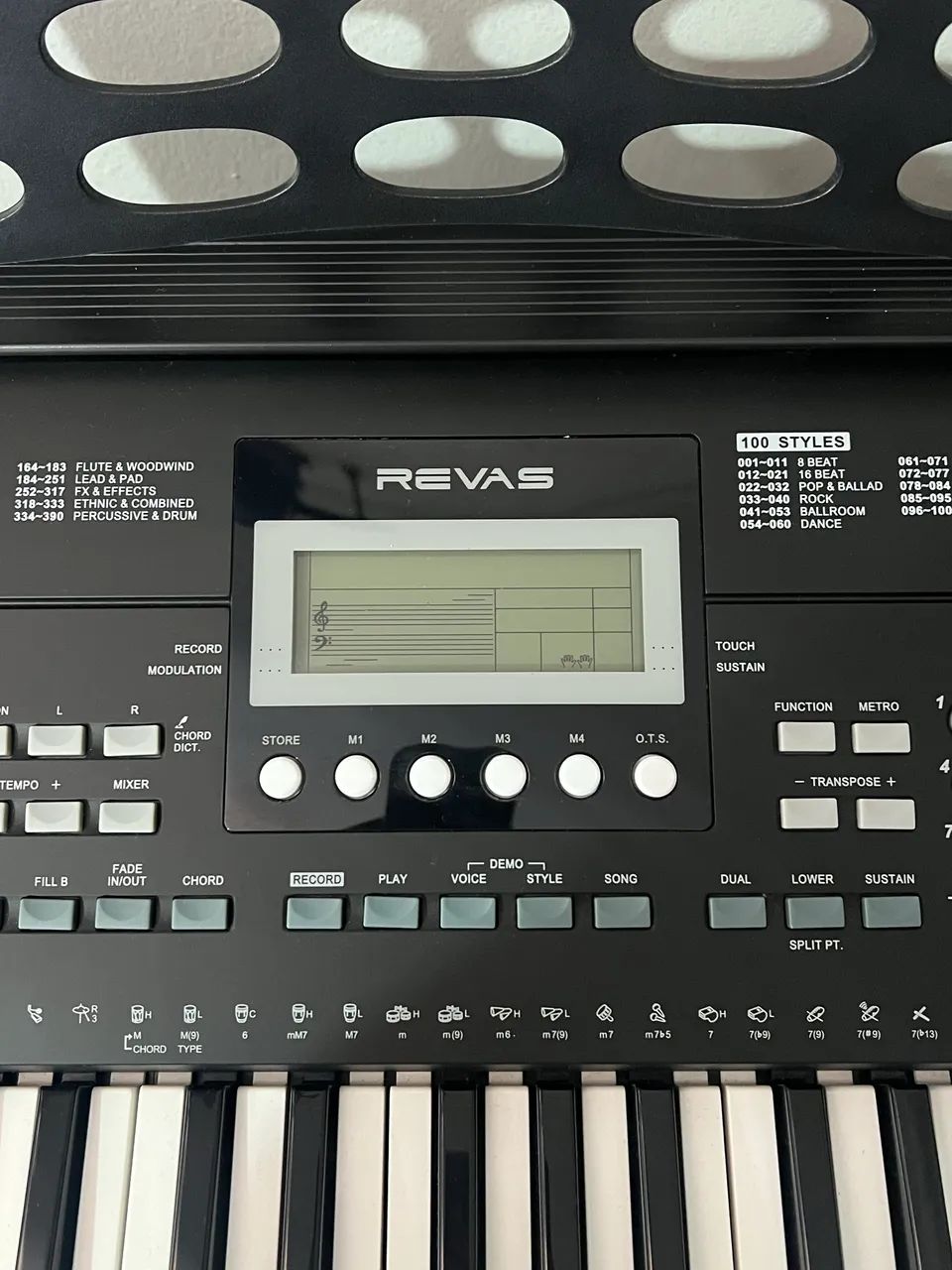 Vendo teclado Revas KB330 - Foto 2