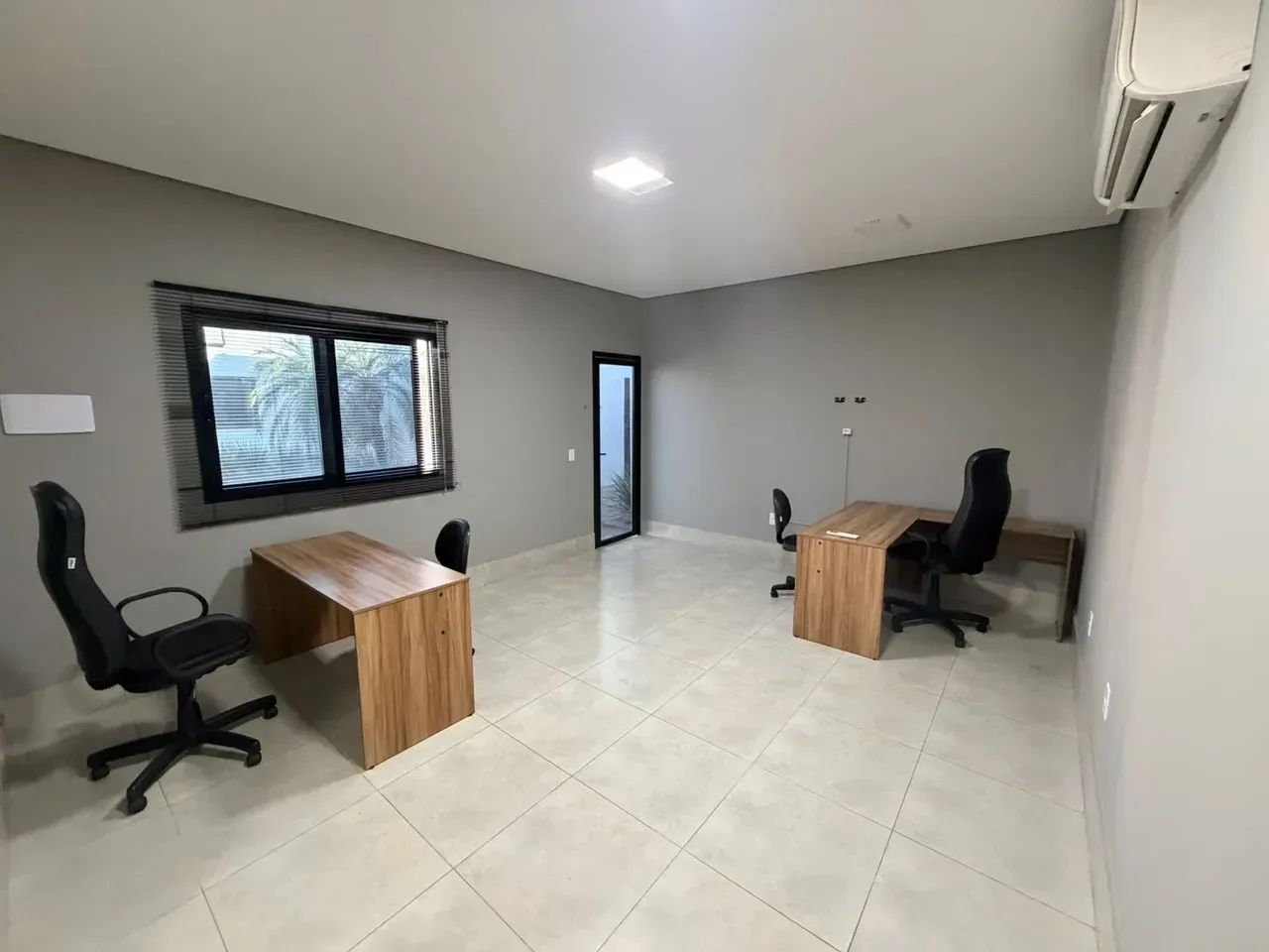 SALA COMERCIAL COM AR CONDICIONADO DE 25 M2 Centro-Norte - Várzea Grande - MT