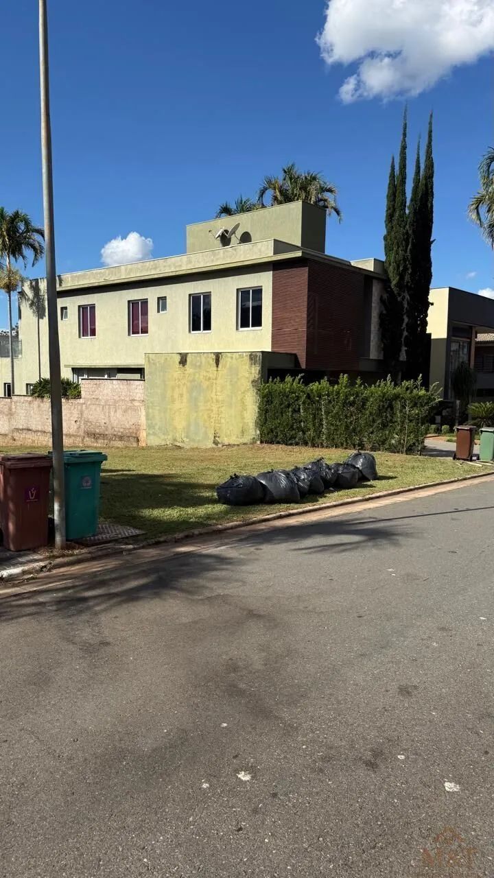 Lote de 381 m2 no Condomínio Valência - Foto 3