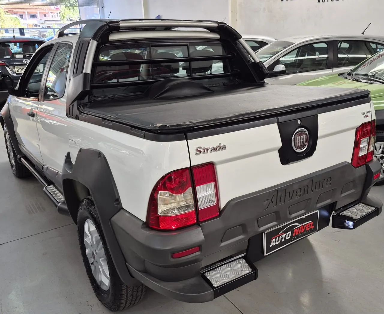 Fiat Strada Adventure1.8/ 1.8 Locker Flex CD 2013 - Foto 4