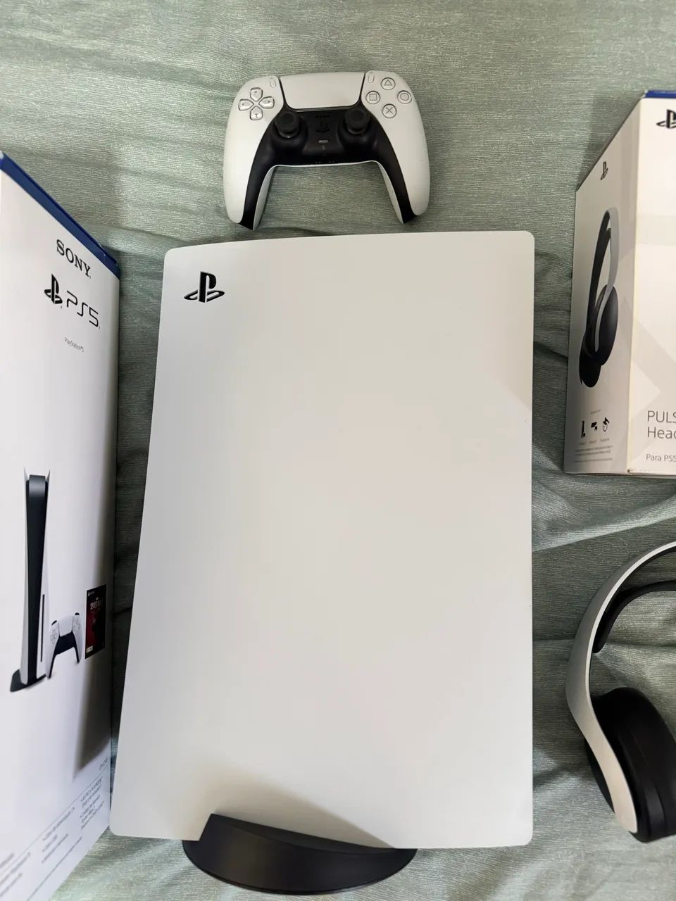 Console Sony PlayStation 5 - FAT com leitor - Standard Edition Branco + Headset Pulse 3D - Foto 3