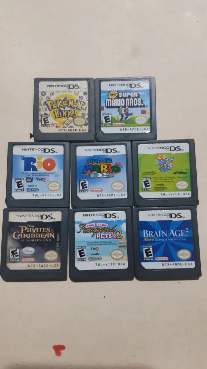 Vendo kit de jogos Nitendo DS
