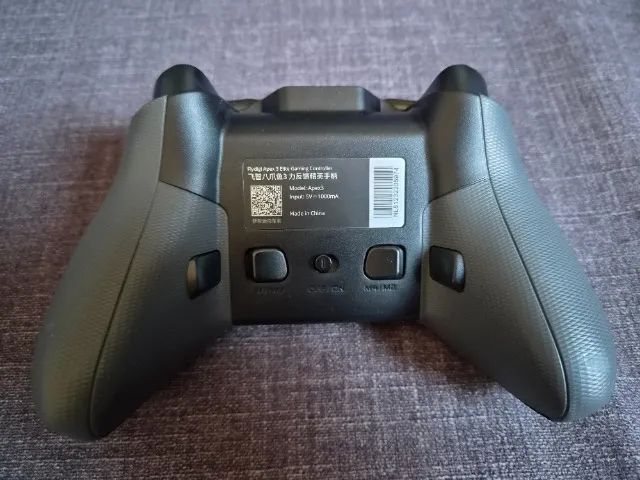 Controle Flydigi Apex 3 com dock de carregamento  - Foto 3